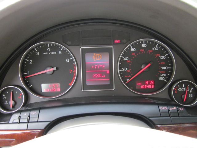Audi A4 2004 photo 6