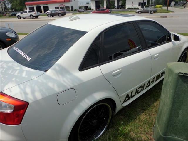 Audi A4 2004 photo 0