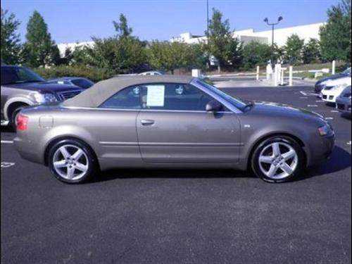 Audi A4 2004 photo 1