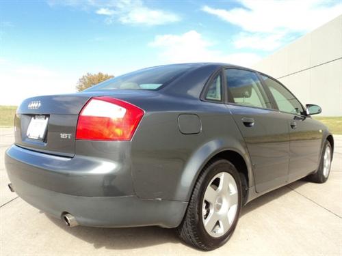Audi A4 2004 photo 1