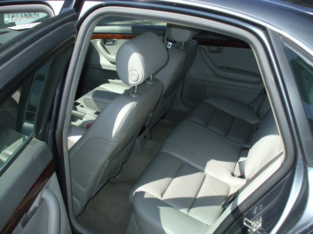 Audi A4 C230 1.8K Sedan