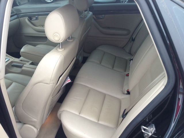 Audi A4 2004 photo 3