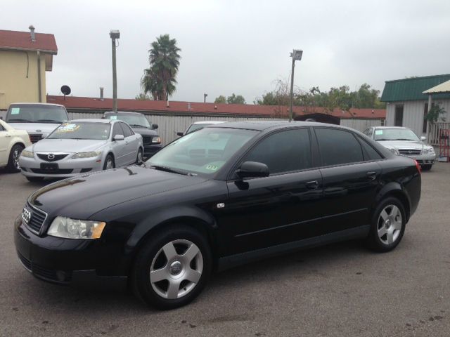 Audi A4 2004 photo 4