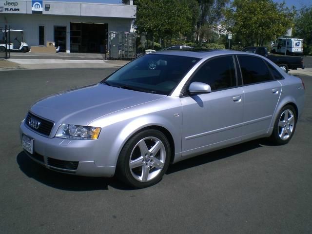 Audi A4 2004 photo 2