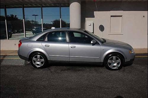 Audi A4 2004 photo 1