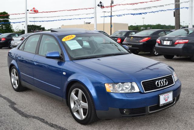 Audi A4 2004 photo 3