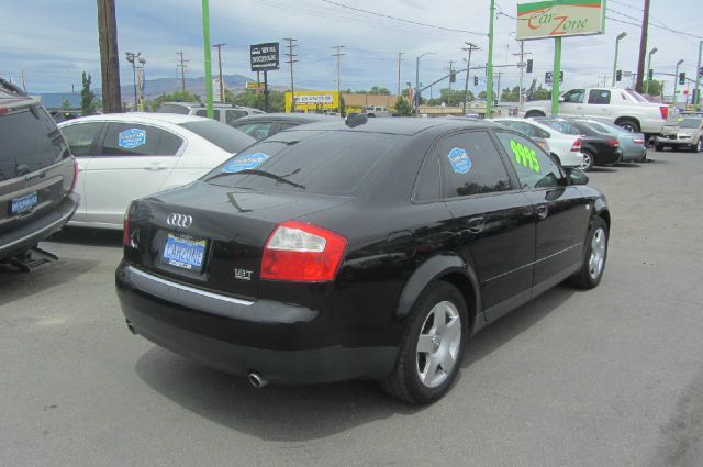 Audi A4 2004 photo 3