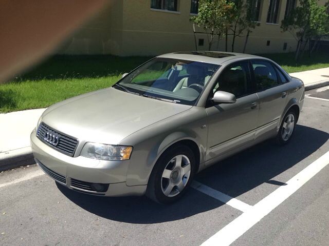 Audi A4 2004 photo 3
