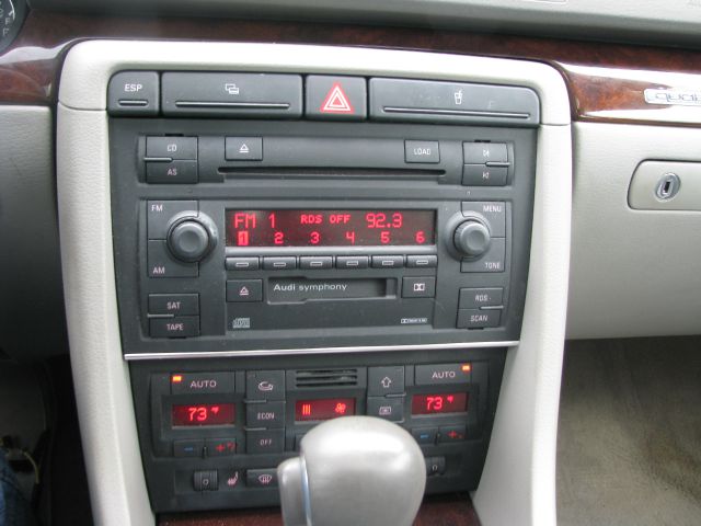 Audi A4 2004 photo 14