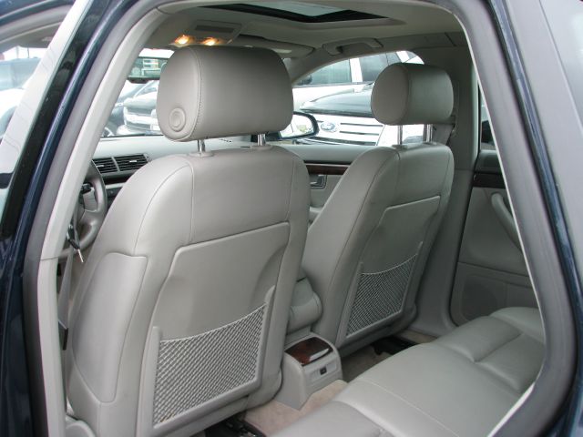 Audi A4 2004 photo 15