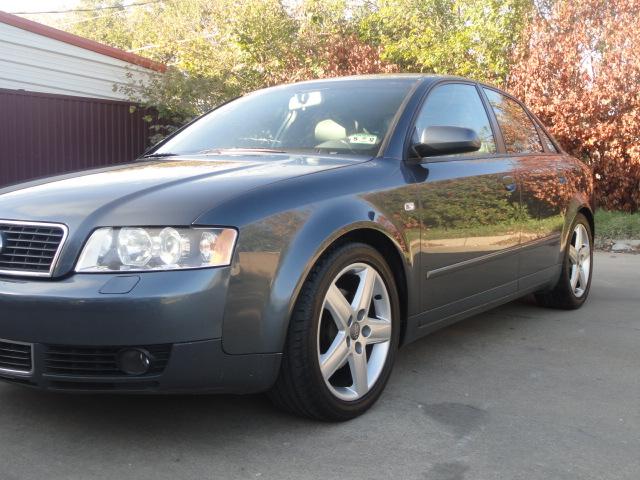 Audi A4 2004 photo 2