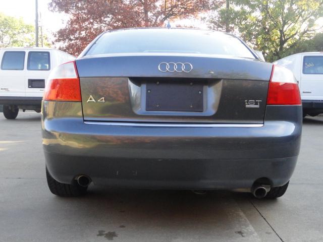 Audi A4 2004 photo 5