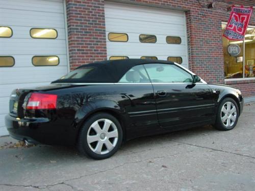 Audi A4 2004 photo 2
