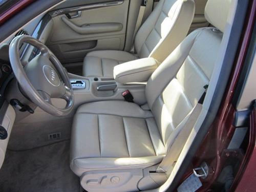 Audi A4 2004 photo 1