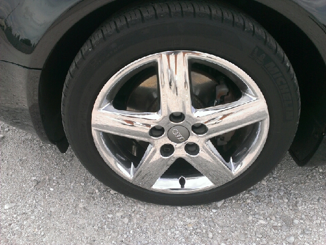 Audi A4 2004 photo 1