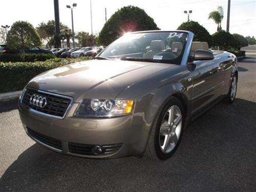 Audi A4 2004 photo 2