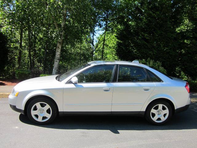 Audi A4 2004 photo 15