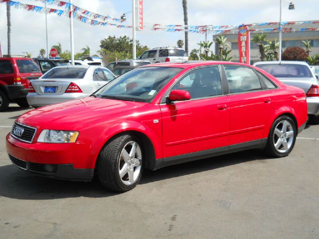 Audi A4 2004 photo 6