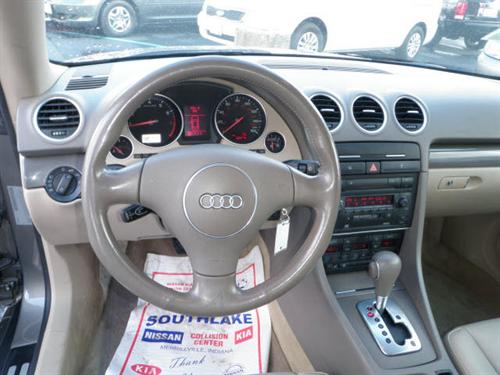 Audi A4 2004 photo 4