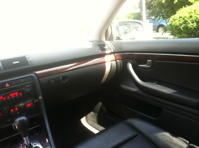 Audi A4 C230 1.8K Sedan