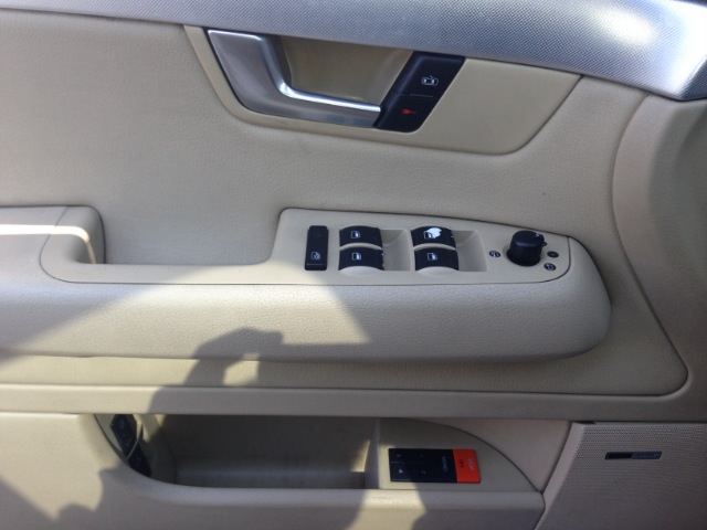 Audi A4 2005 photo 2