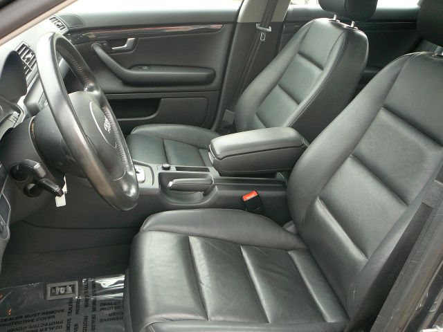 Audi A4 EXT CAB Sedan