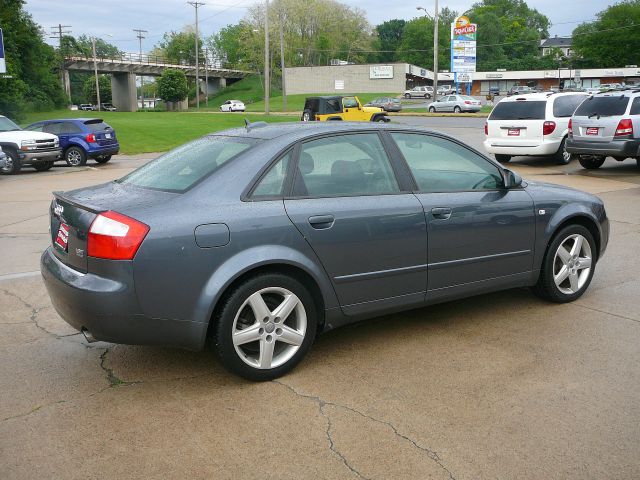 Audi A4 2005 photo 10