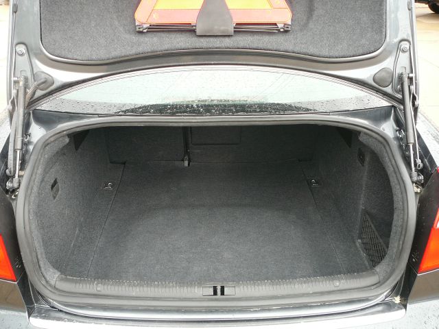 Audi A4 2005 photo 4