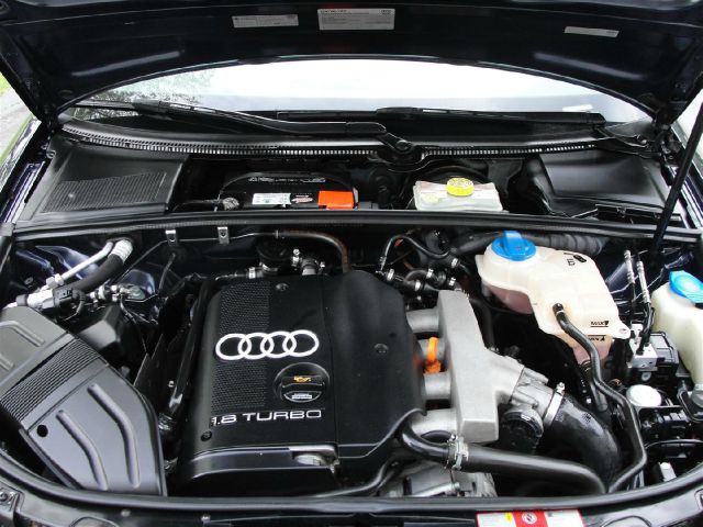 Audi A4 2005 photo 1