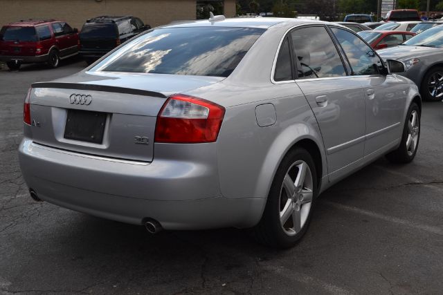 Audi A4 2005 photo 1