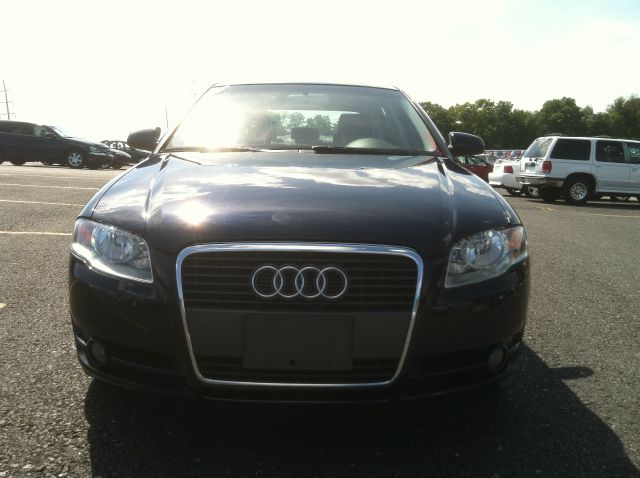 Audi A4 2005 photo 2