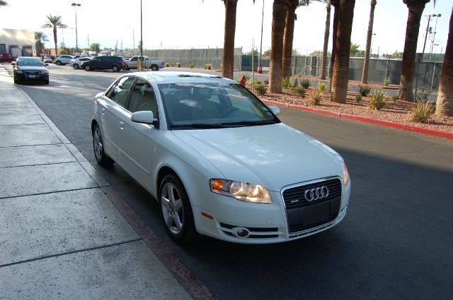 Audi A4 2005 photo 1