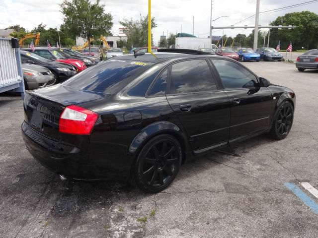 Audi A4 2005 photo 2