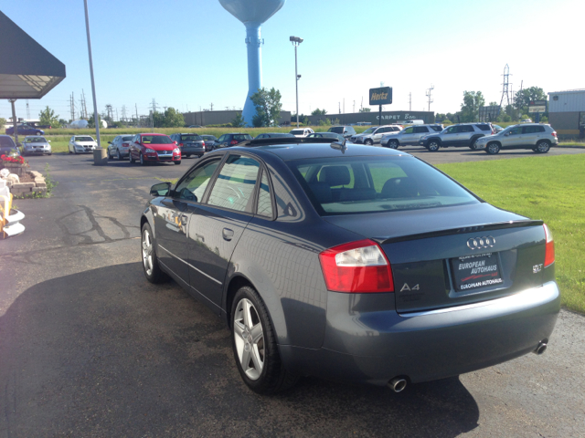Audi A4 2005 photo 1