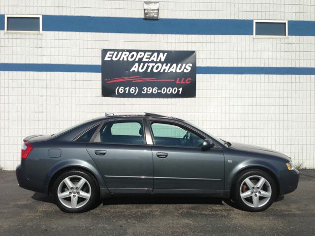 Audi A4 2005 photo 4