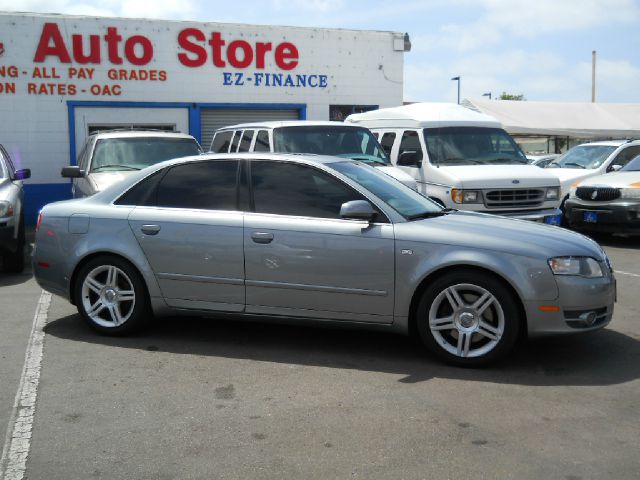 Audi A4 2005 photo 17