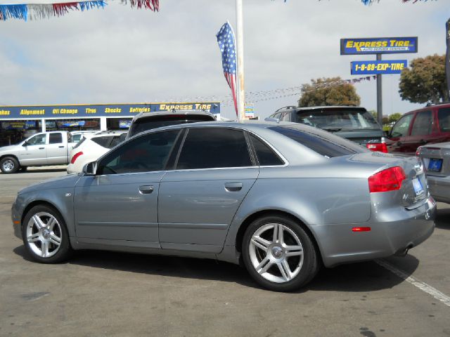 Audi A4 2005 photo 21
