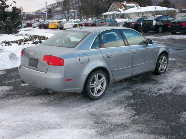 Audi A4 2006 photo 2