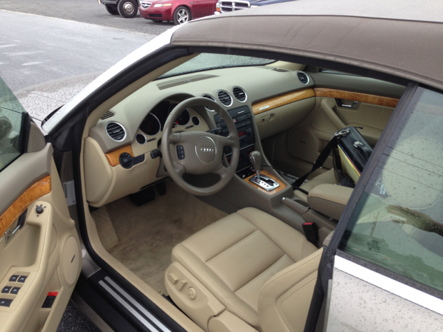 Audi A4 2006 photo 2