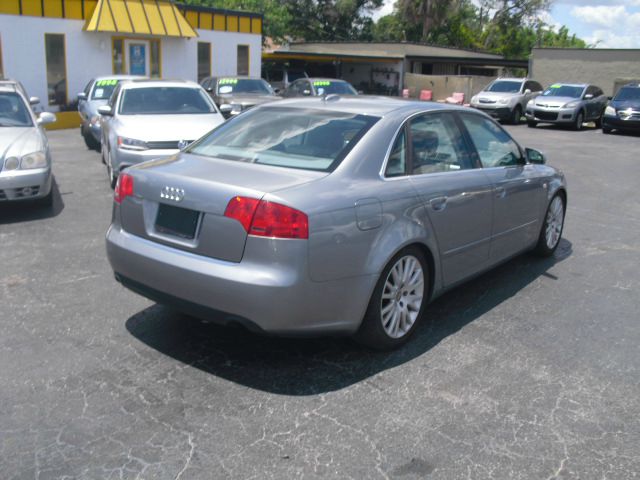 Audi A4 2006 photo 2