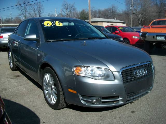 Audi A4 2006 photo 2