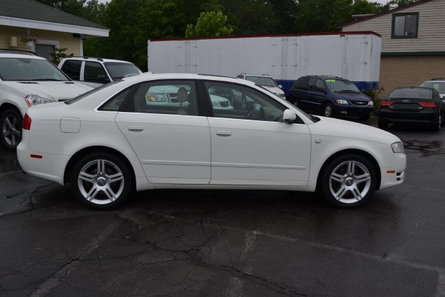 Audi A4 2006 photo 4