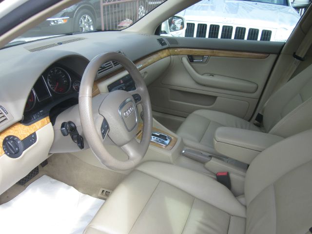 Audi A4 2006 photo 4