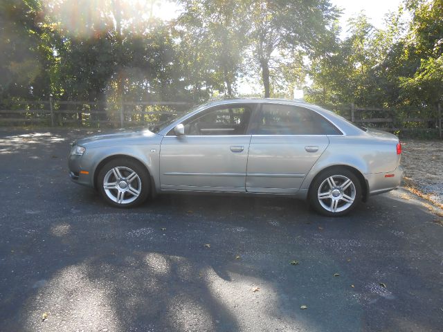 Audi A4 2WD Coupe Sedan