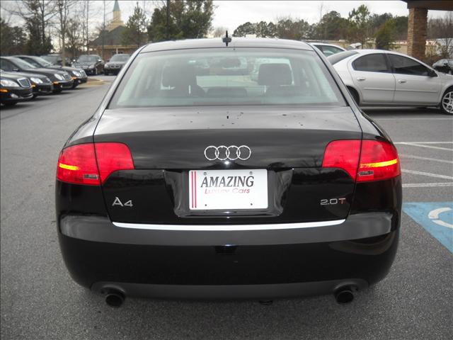 Audi A4 2006 photo 2