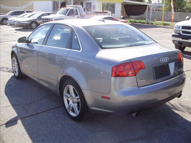 Audi A4 2006 photo 2