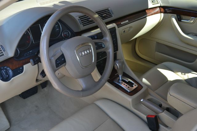 Audi A4 2006 photo 2