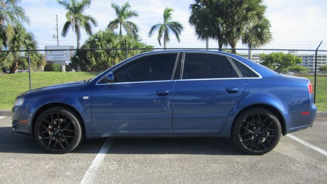 Audi A4 LT 4X4 Dually Sedan
