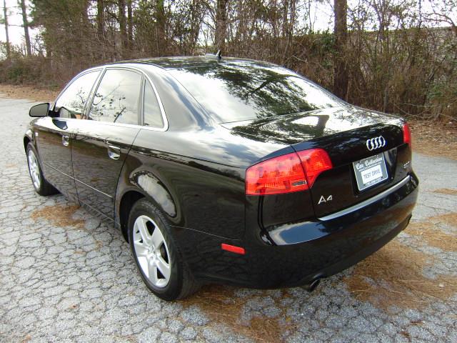 Audi A4 2006 photo 2