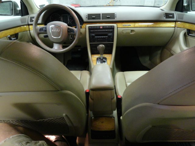 Audi A4 2006 photo 4